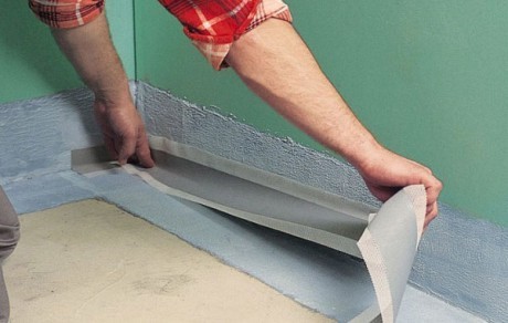 Через два тижні поверхню можна захистити плиткової облицюванням, штукатуркою або стяжкою